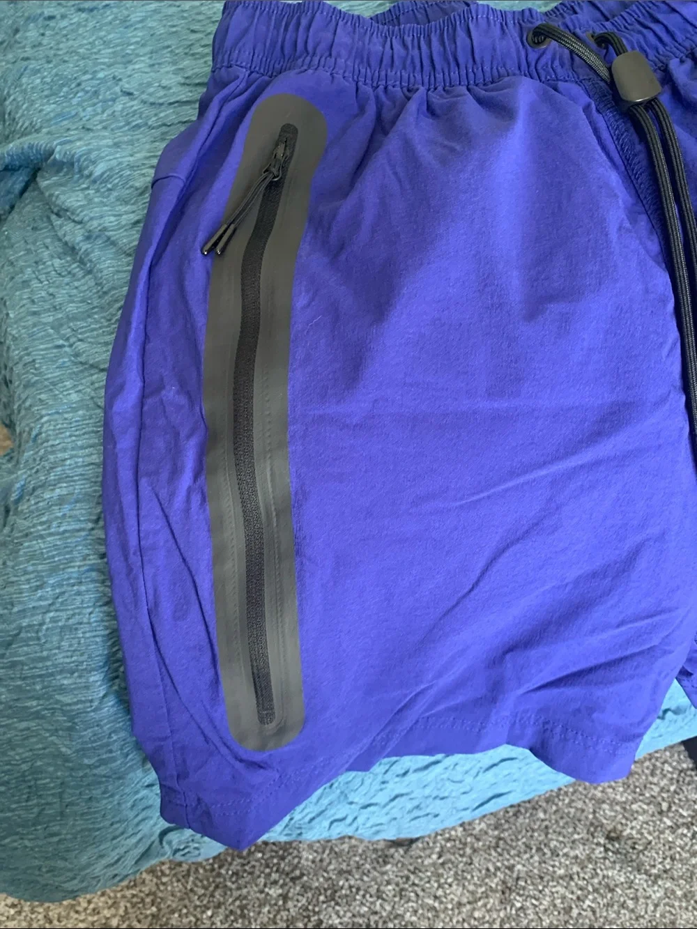 Nike men’s shorts size small